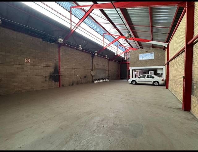 289M² WAREHOUSE TO LET IN ROBERTVILLE